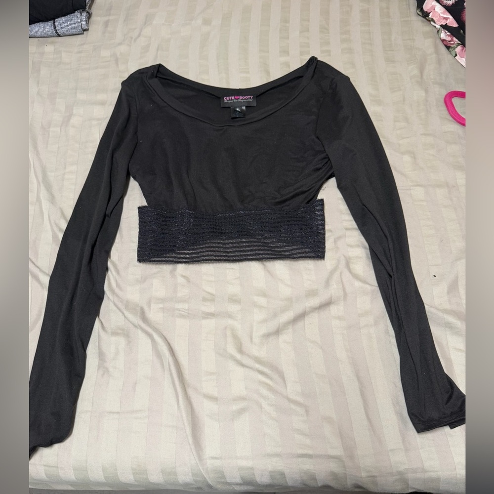 Cute booty crop top